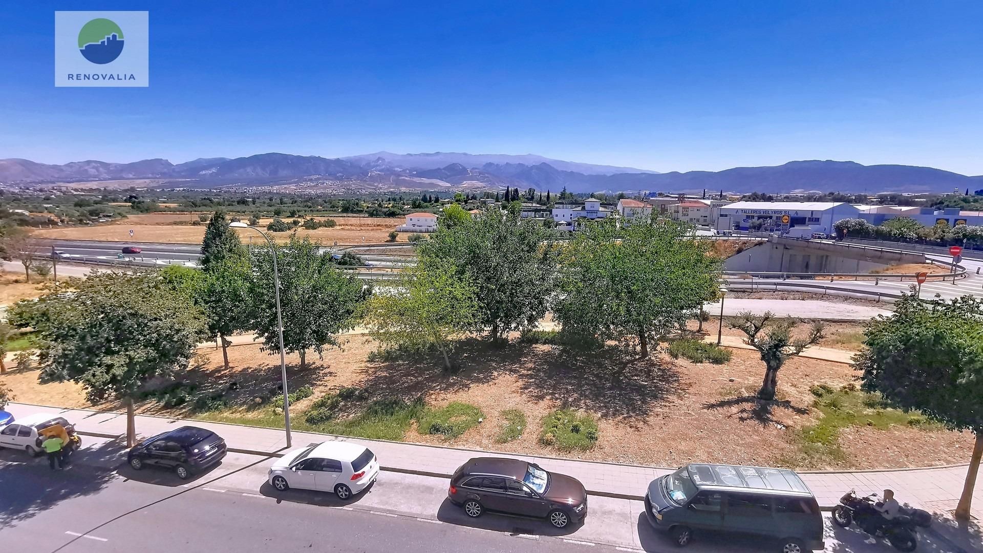 Flat for sale in Avenida Circunvalación, Carretera de Granada - La Alcazaba