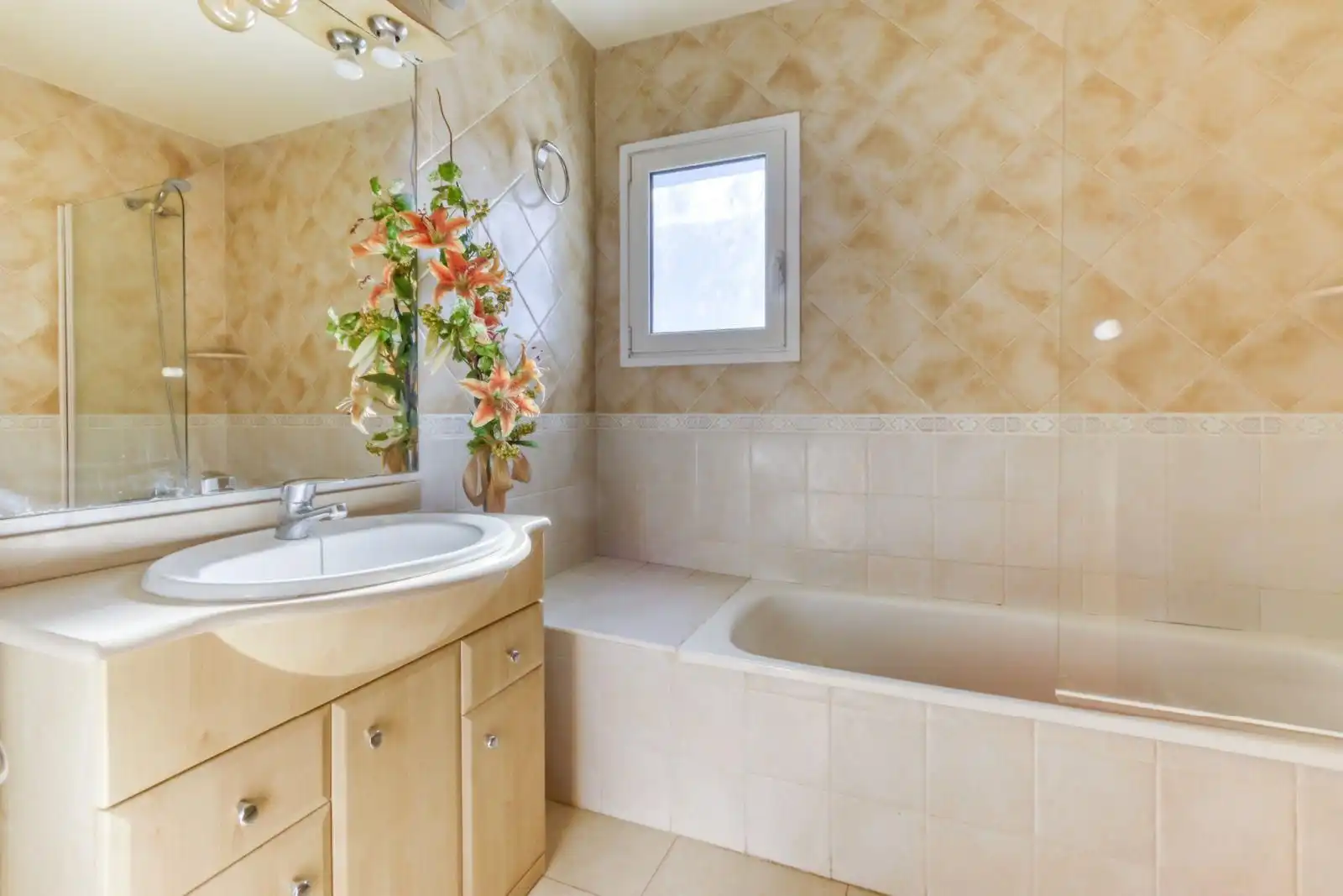 Bathroom of Apartments for sale in Roses  with Air Conditioner, Terrace and Furnished