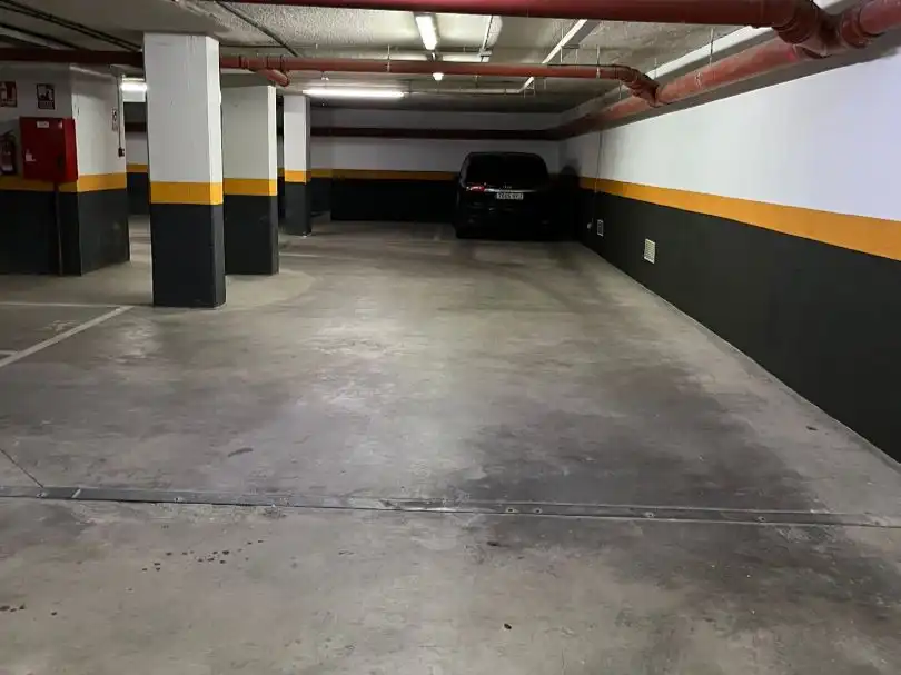 Parkplatz von Garage zur Miete in San Sebastián de los Reyes