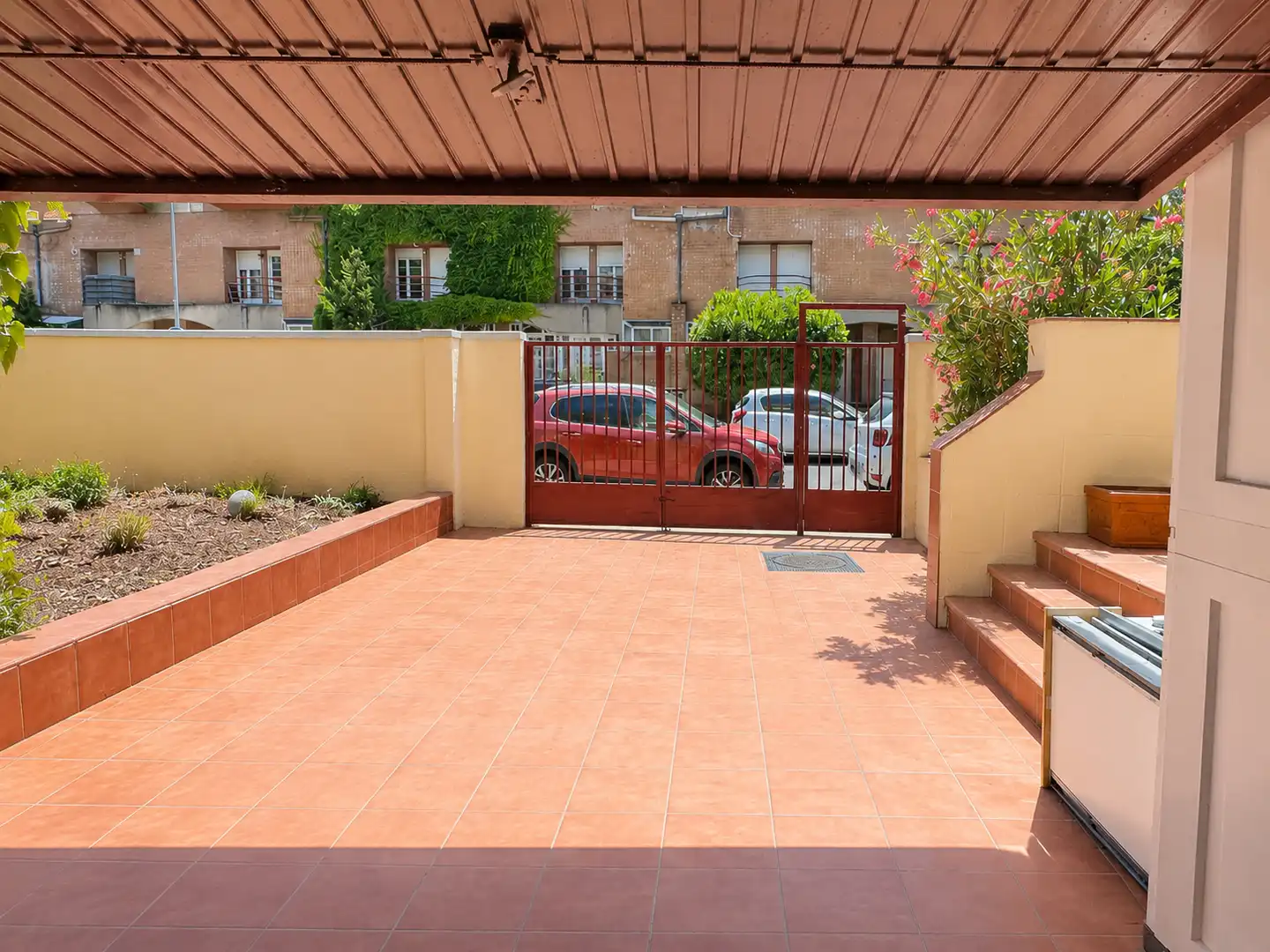 Terraza de Casa adosada en venta en Torrelodones con Piscina comunitaria