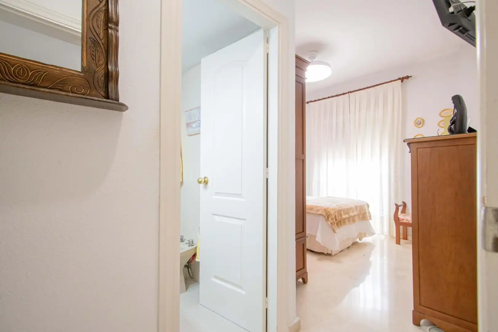 Flat for sale in Avenida ALCALDE LUIS URUÑUELA, Urbadiez - Entrepuentes