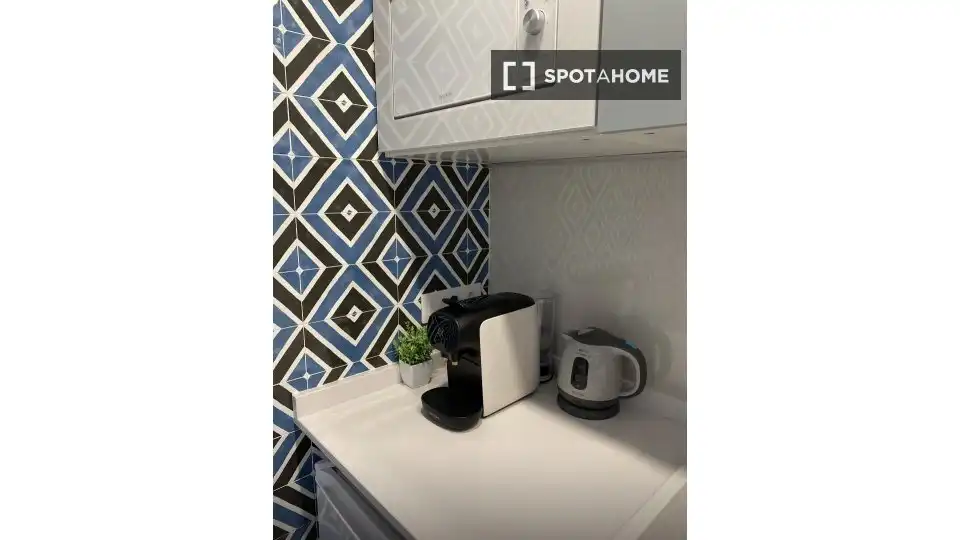 Kitchen of Apartments for share in Valencia  with Air Conditioner, Terrace and Furnished