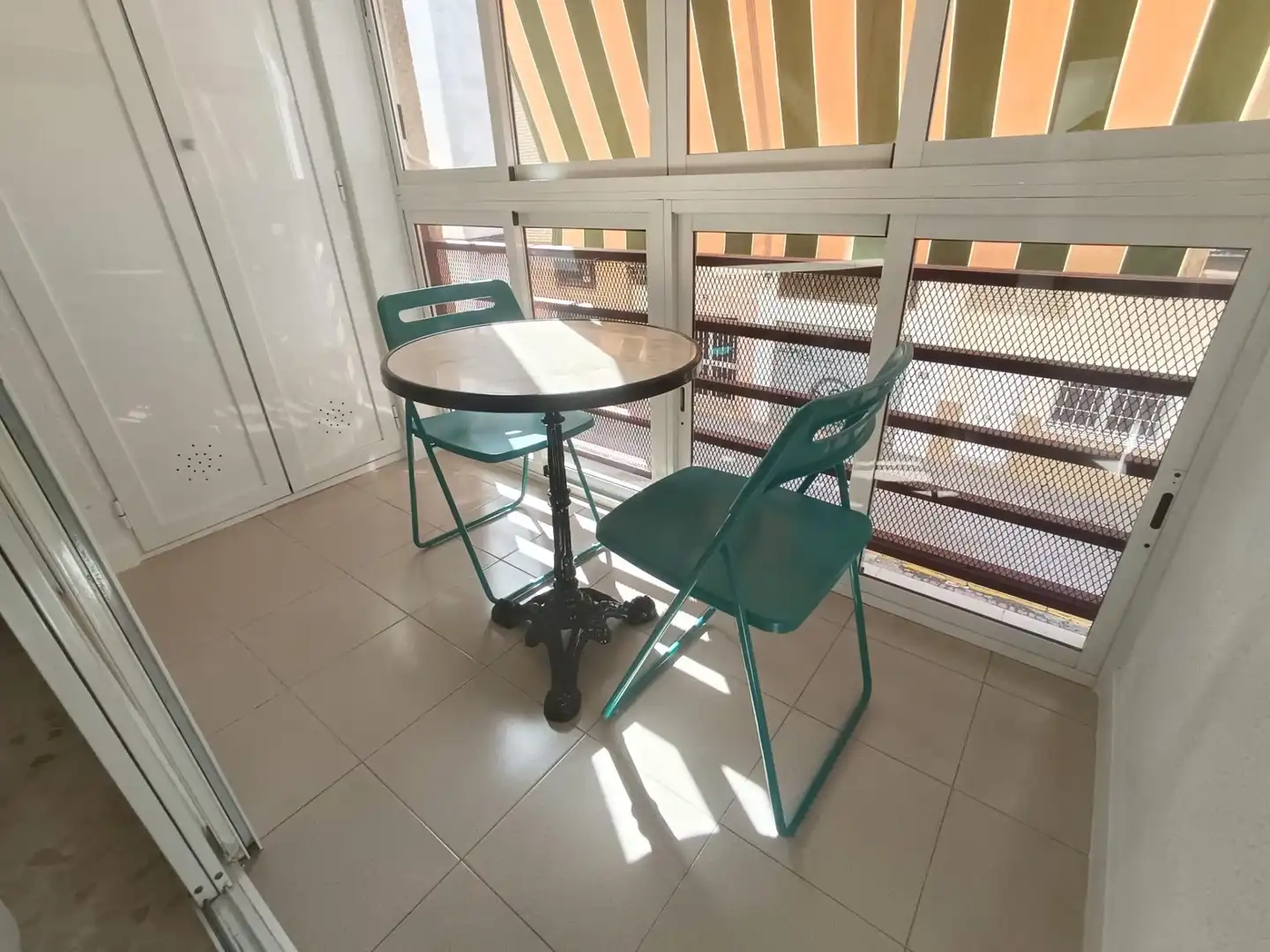 Balcony of Flat for rent in Córdoba  with Air Conditioner, Private garden and Storage room