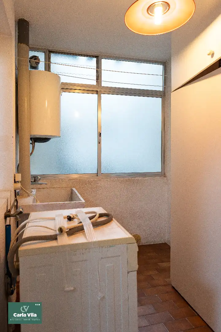 Baño de Piso en venta en Lugo con Calefacción, Trastero y Amueblado