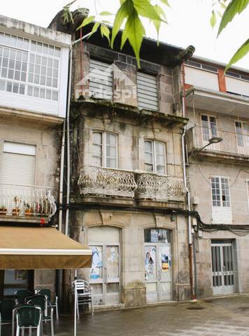 Casa adosada en Venta en Ponteareas