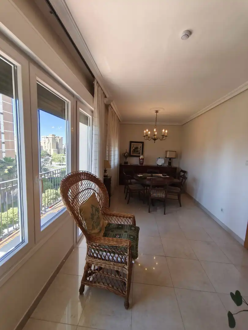 Esszimmer von Wohnung zur Miete in Sevilla mit Klimaanlage, Heizung und Terrasse