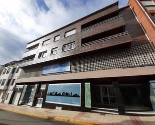 Vista exterior de Pis en venda en Fabero amb Calefacció i Balcó