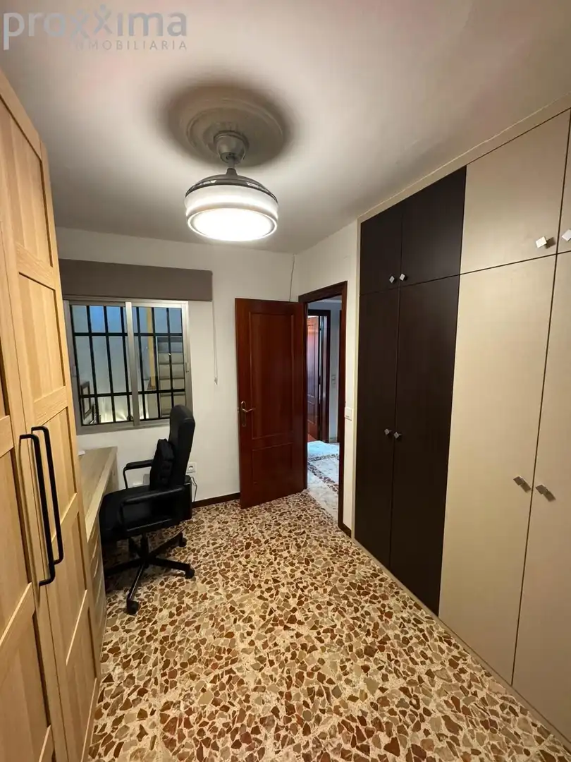 Casa adosada en venda en Alcalá de Guadaira amb Aire condicionat, Terrassa i Traster