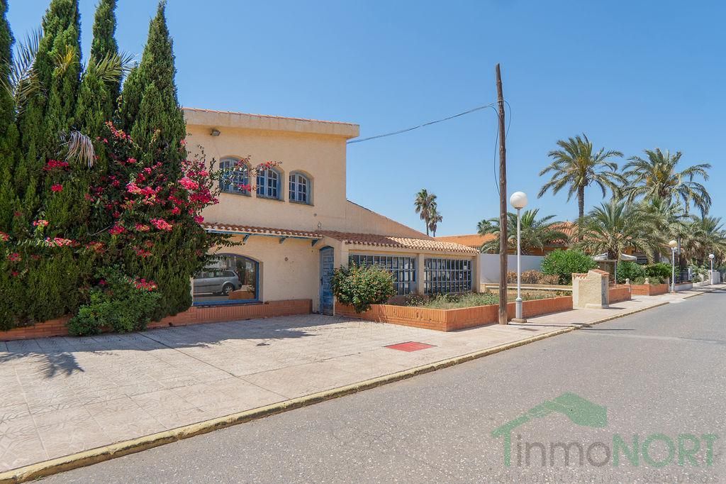 Exterior view of Premises for sale in Cartagena