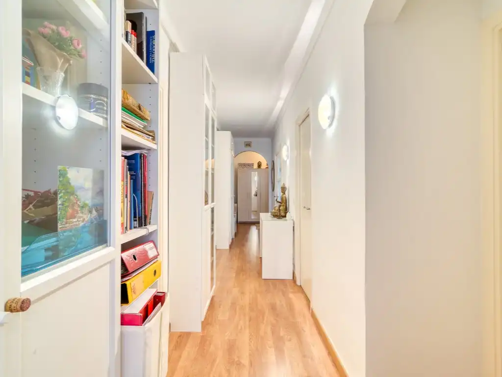 Flat for sale in Figueres  with Air Conditioner