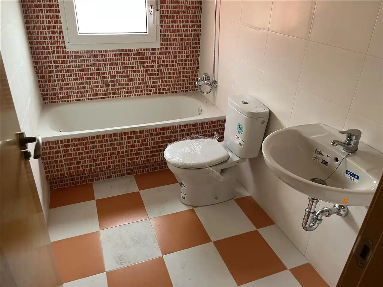Bathroom of Houses for sale in Sanchidrián