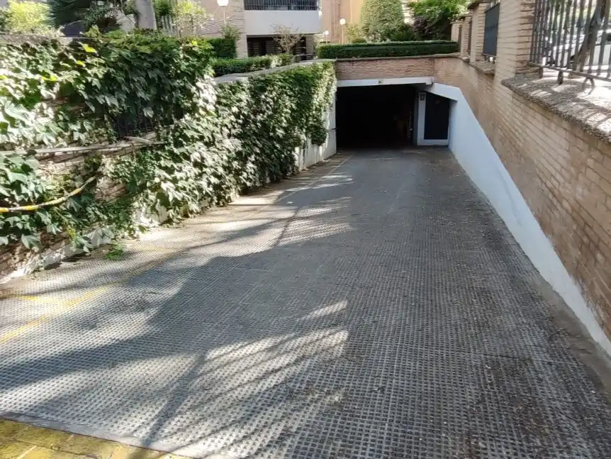 Parkplatz von Lagerraum zur Miete in Sevilla