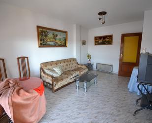 Wohnzimmer von Wohnung zum verkauf in Malpartida de Plasencia mit Klimaanlage, Terrasse und Möbliert