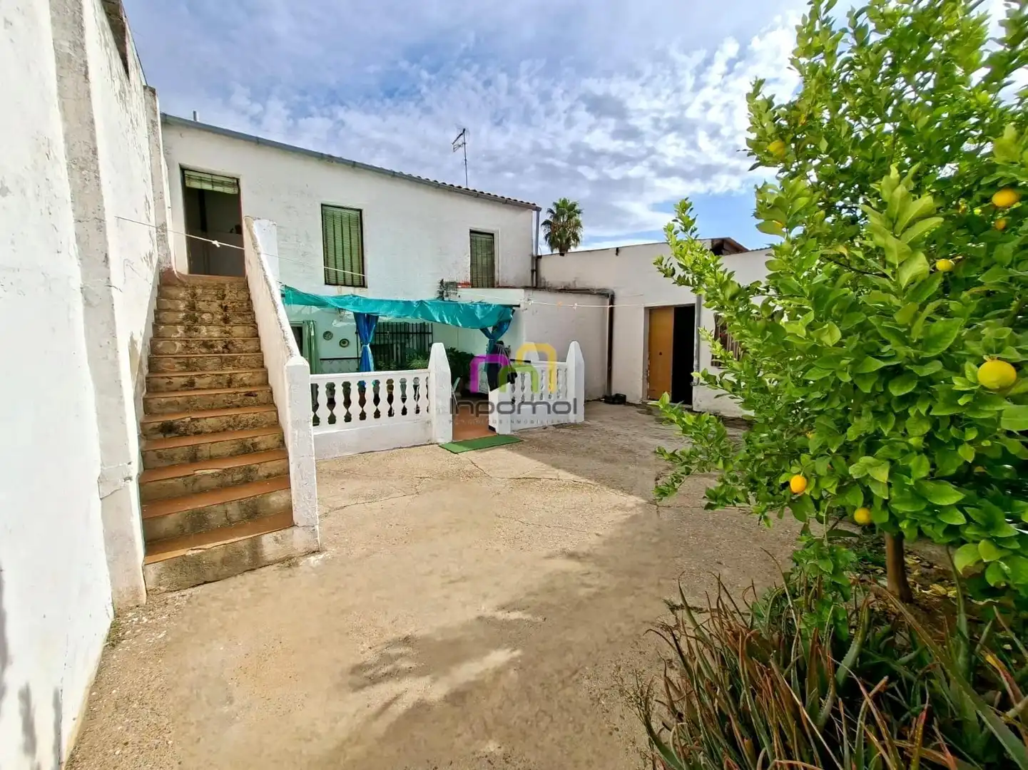 Vista exterior de Casa o chalet en venta en La Albuera con Terraza