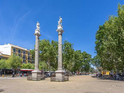 Exterior view of Study for sale in  Sevilla Capital  with Air Conditioner and Furnished
