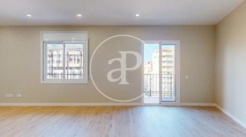 Foto 2 de Pis en venda a Rambla del Brasil, Sants,  Barcelona Capital