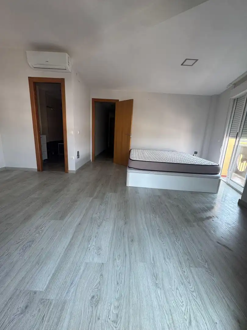 Bedroom of Flat for sale in Montaverner