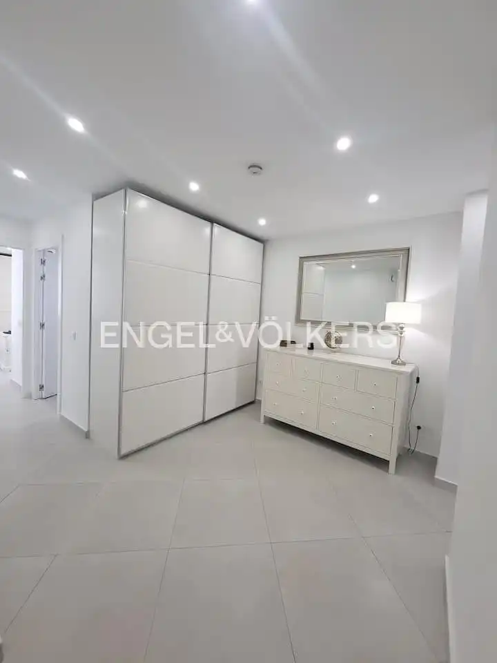 Habitación de Piso de alquiler en Torrevieja con Aire acondicionado, Calefacción y Balcón