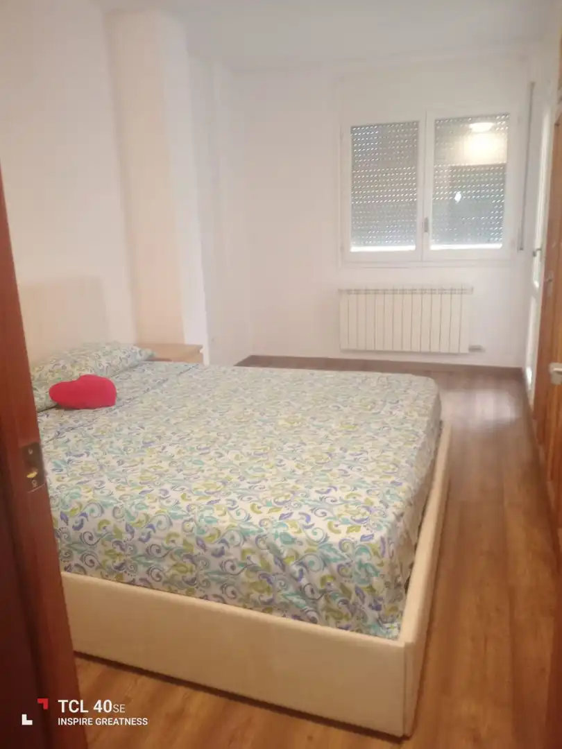 Habitación de Casa adosada en venta en Centre