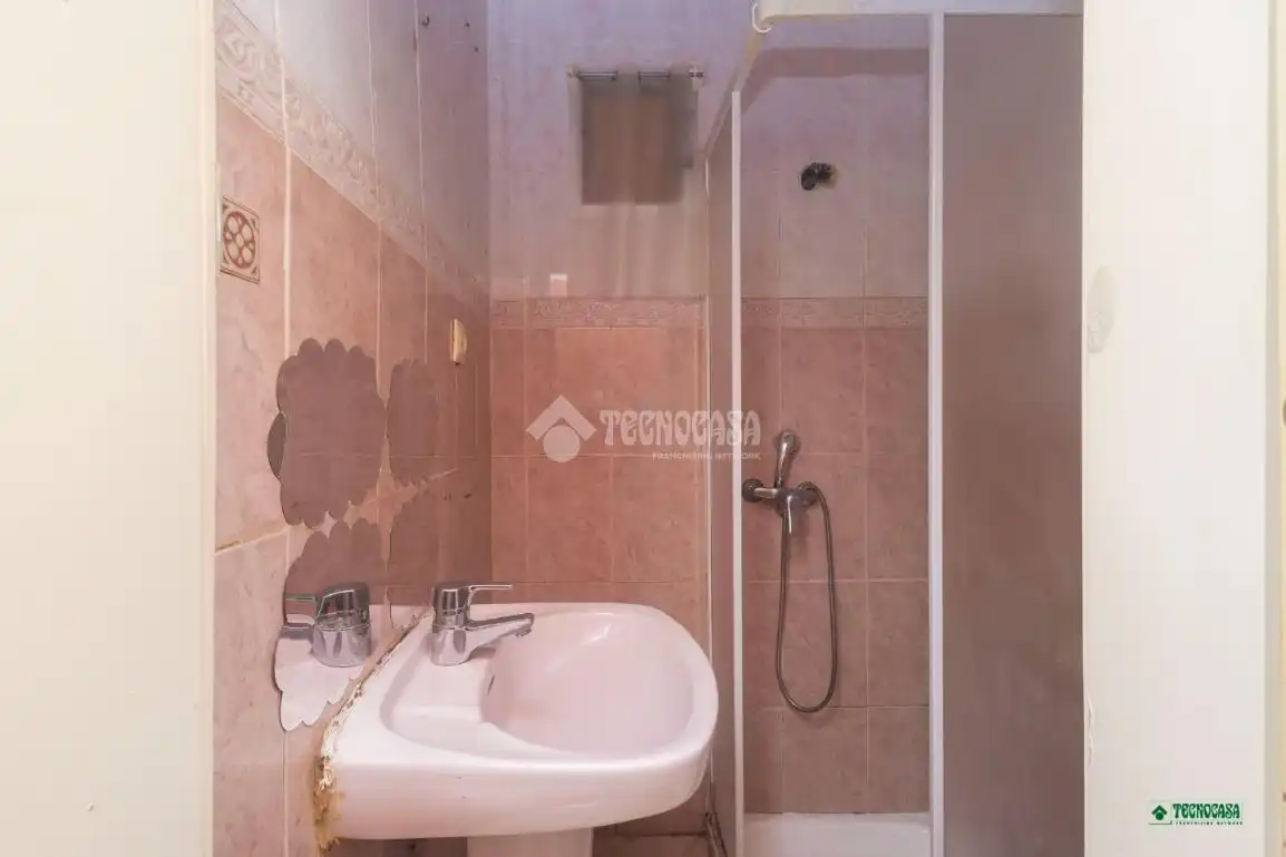 Bany de Casa o xalet en venda en Almería
