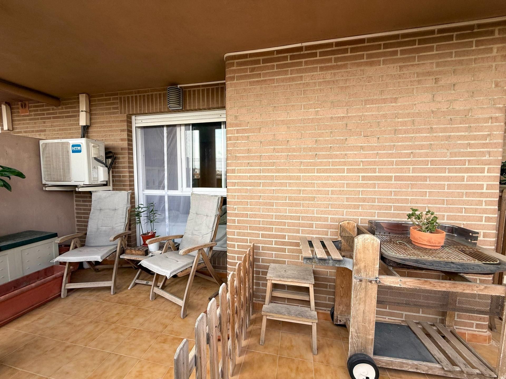 Terraza de Ático en venta en  Valencia Capital con Aire acondicionado, Calefacción y Parquet