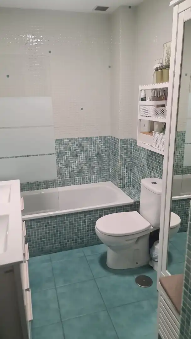 Baño de Apartamento en venta en Algeciras