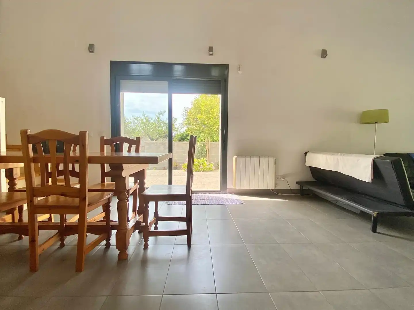 Vista exterior de Casa o xalet en venda en Cunit amb Calefacció, Jardí privat i Terrassa