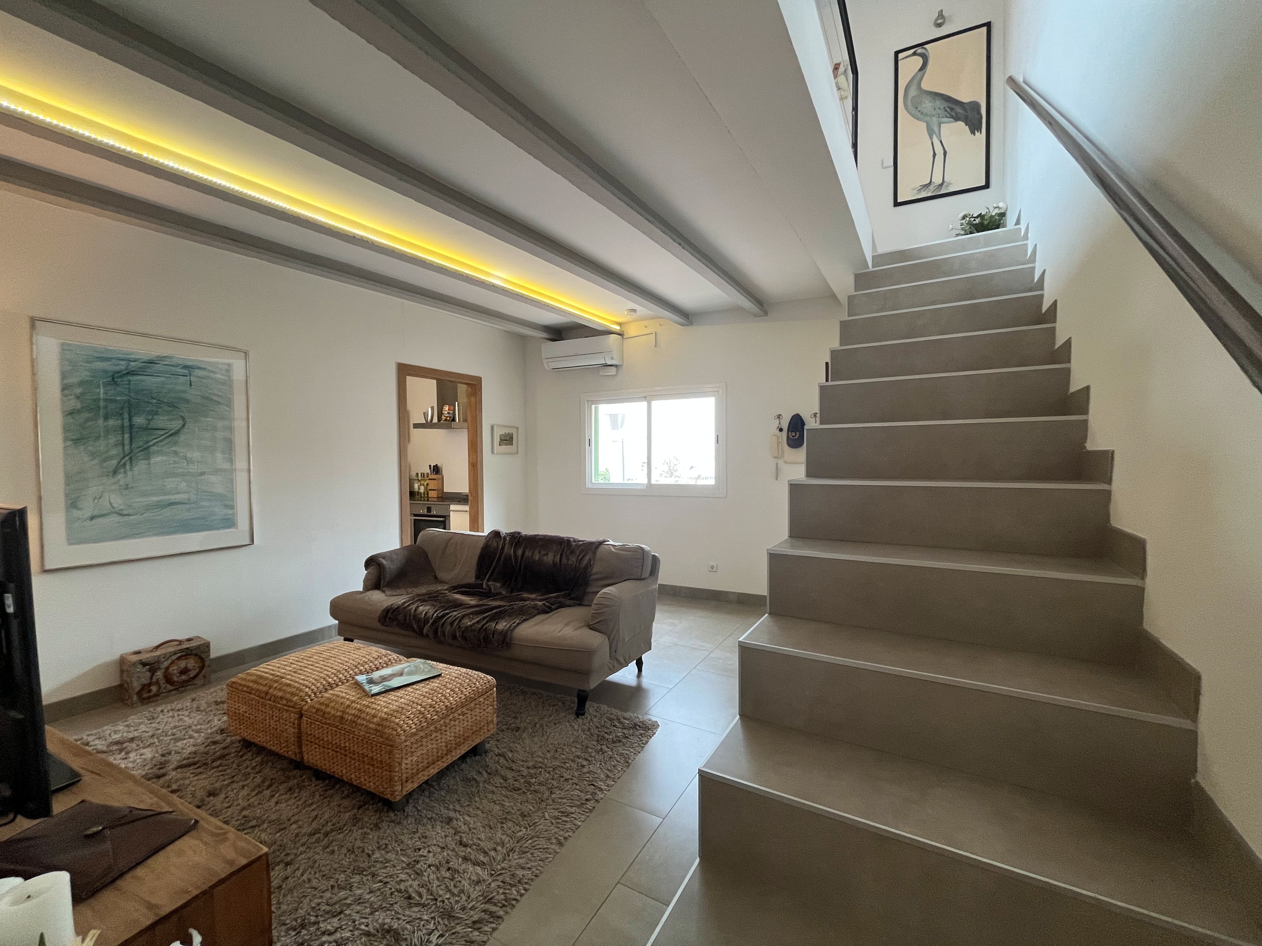 Sala d'estar de Àtic de lloguer en  Palma de Mallorca amb Aire condicionat i Moblat