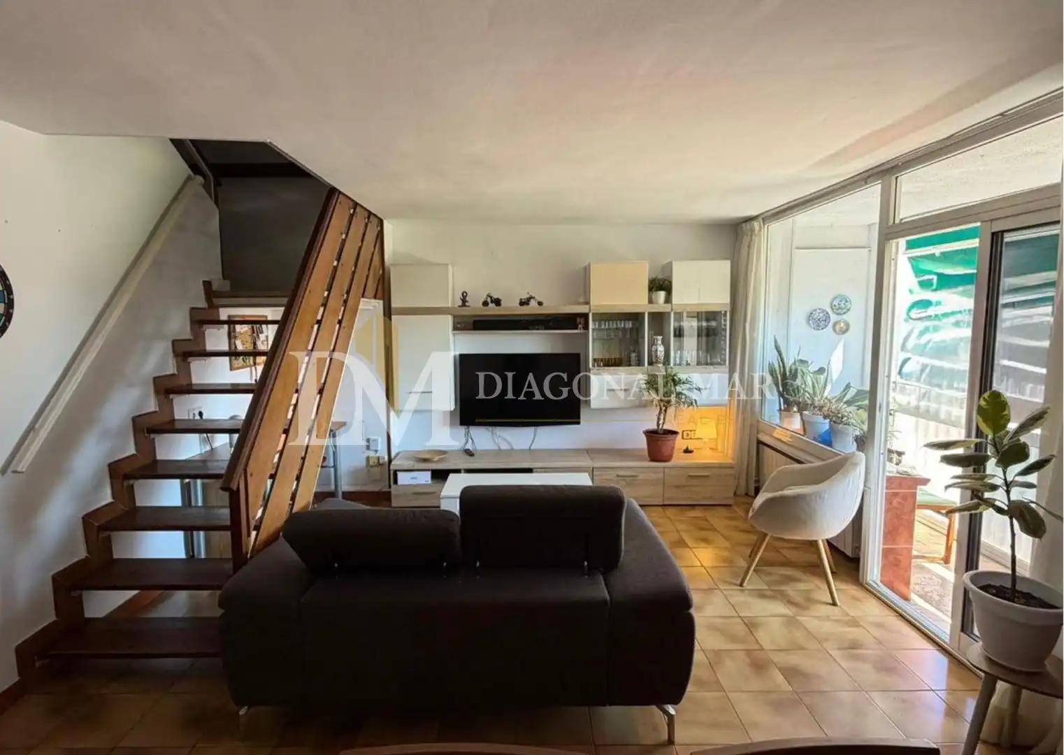 Sala de estar de Dúplex en venta en  Barcelona Capital con Calefacción y Balcón