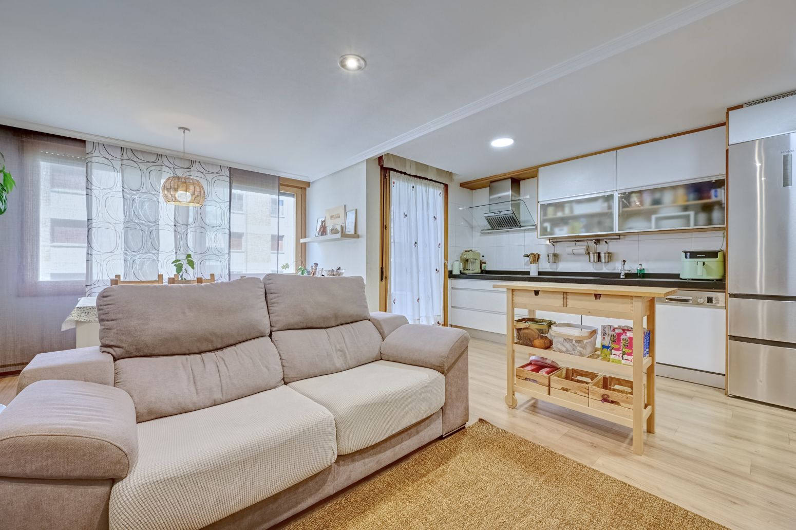 Living room of Flat for sale in Burlada / Burlata  with Heating, Parquet flooring and Storage room