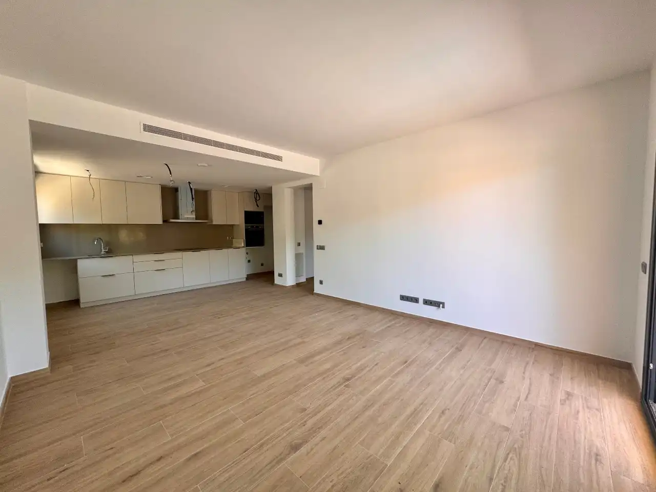 Wohnzimmer von Wohnung zum Verkauf in Pals mit Klimaanlage, Heizung und Terrasse