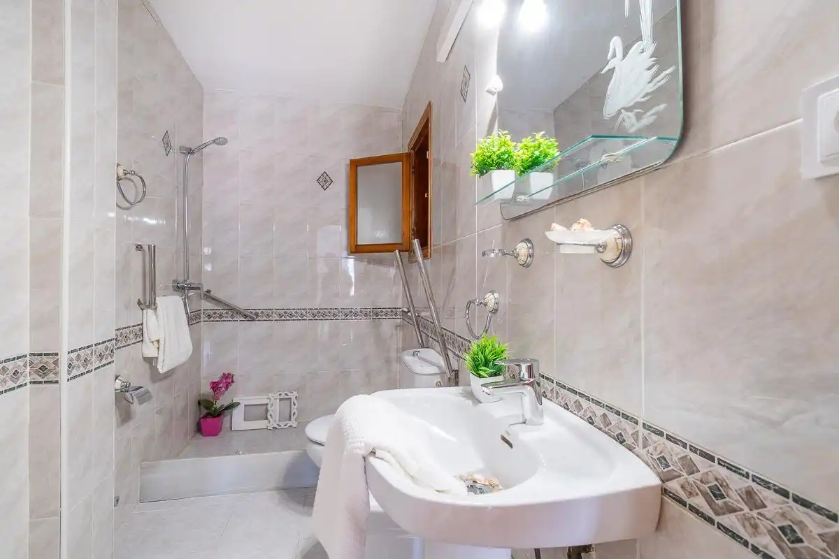Baño de Apartamento en venta en Torrevieja