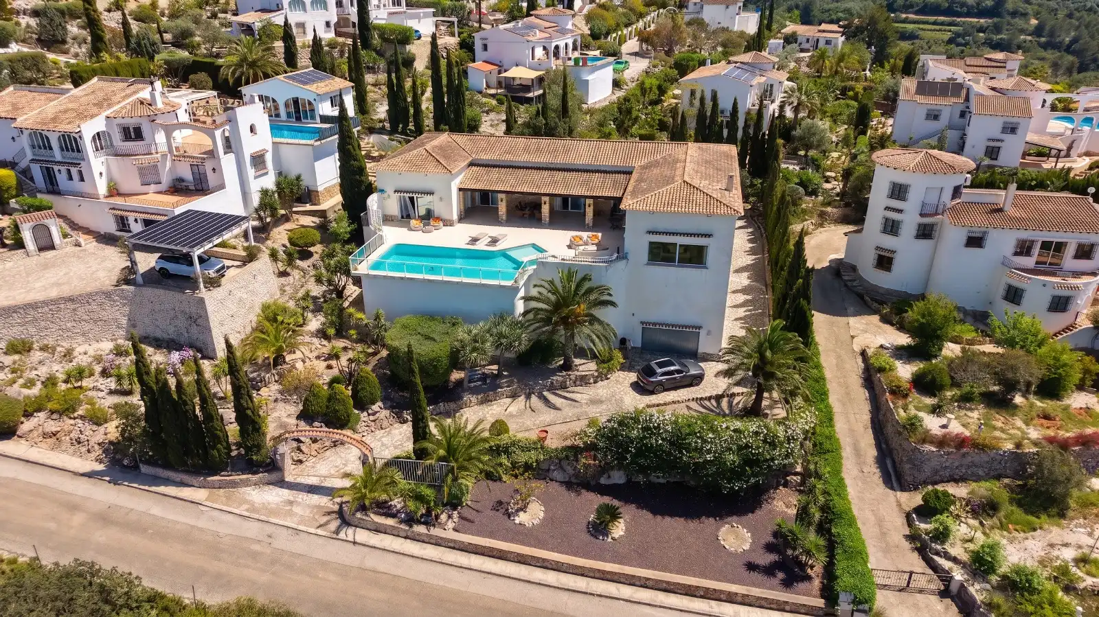 Vista exterior de Casa o xalet en venda en El Ràfol d'Almúnia amb Aire condicionat, Calefacció i Jardí privat