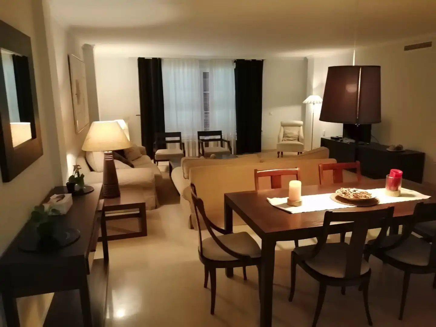 Sala d'estar de Apartament en venda en Sotogrande amb Aire condicionat, Terrassa i Piscina