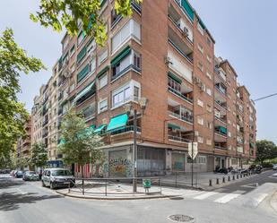 Vista exterior de Pis en venda en  Granada Capital amb Terrassa