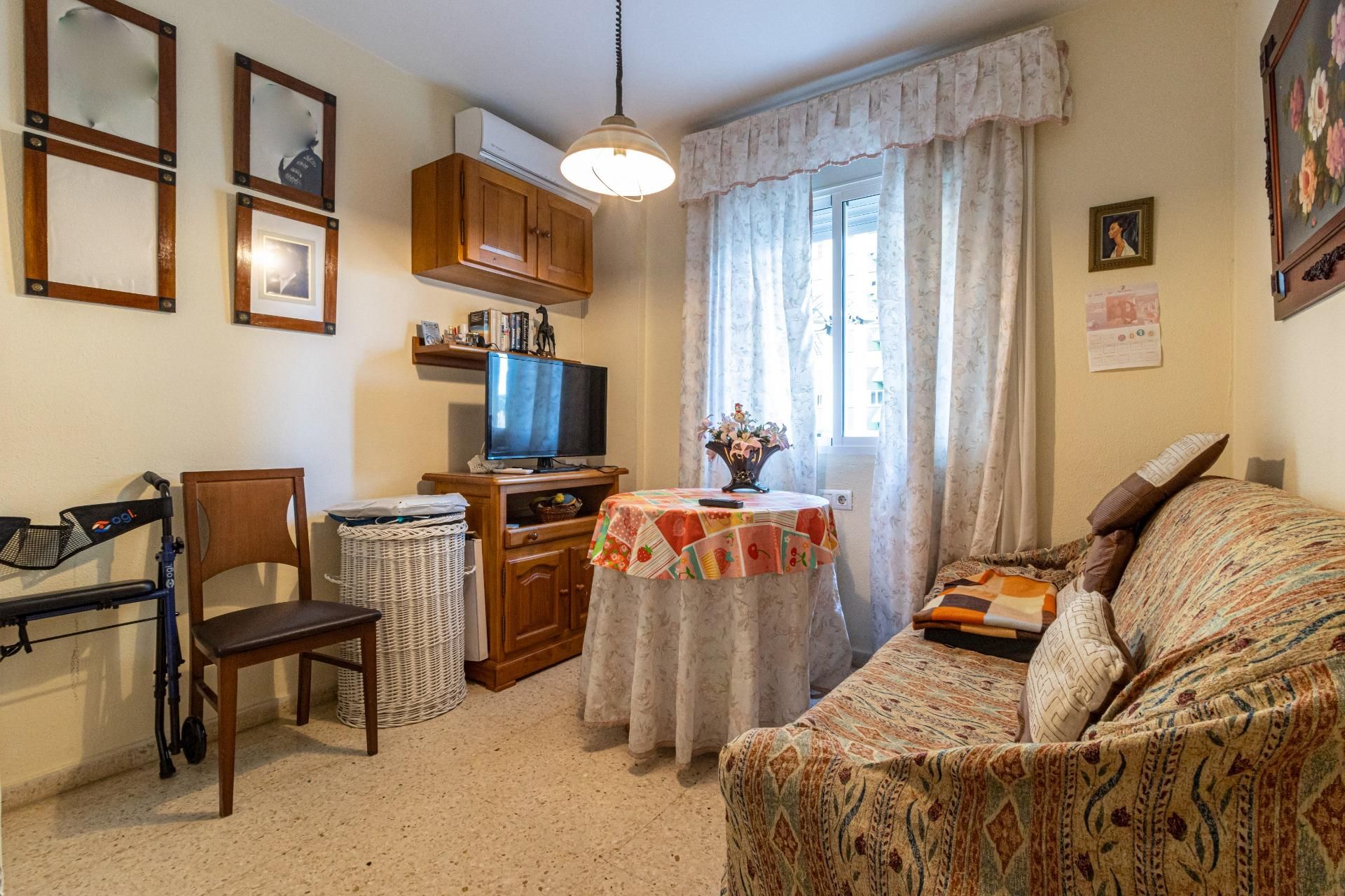 Bedroom of Flat for sale in Jerez de la Frontera  with Air Conditioner and Storage room