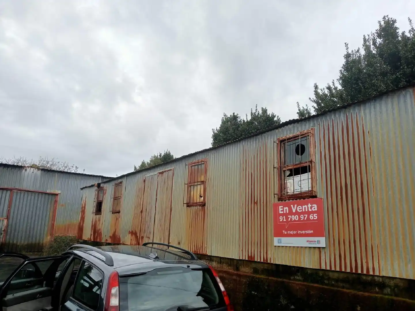 Exterior view of Industrial buildings for sale in Cee