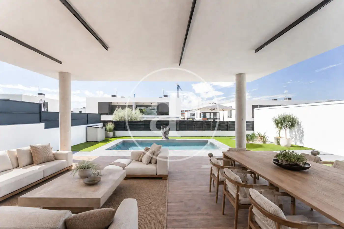 Casa aparellada amb piscina en venda a C. Tallín, imagen 12