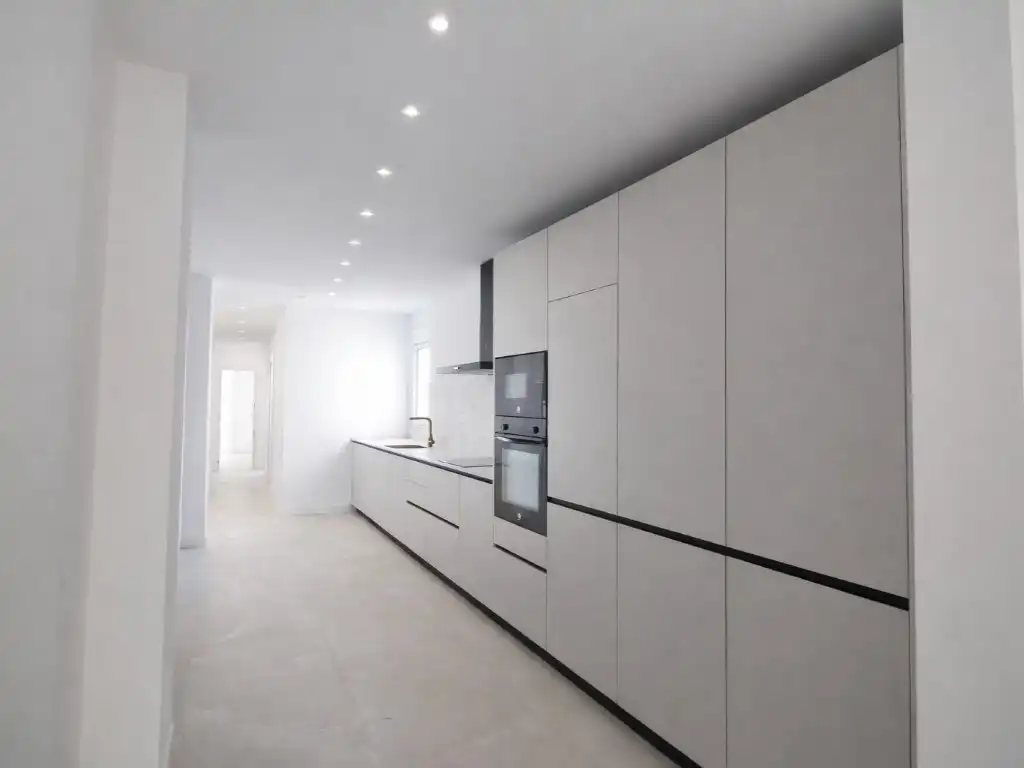 Kitchen of Flat for sale in Fuengirola  with Air Conditioner, Terrace and Oven