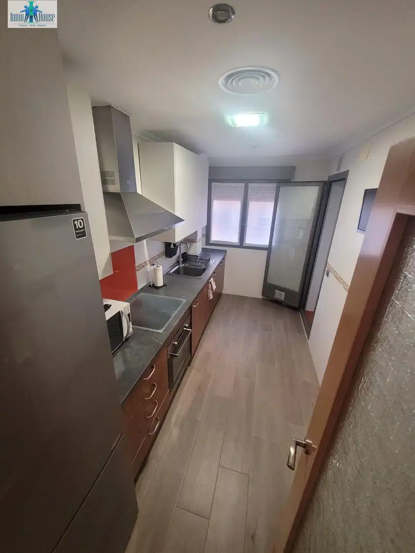 Cuina de Apartament de lloguer en Albacete amb Aire condicionat, Calefacció i Parquet