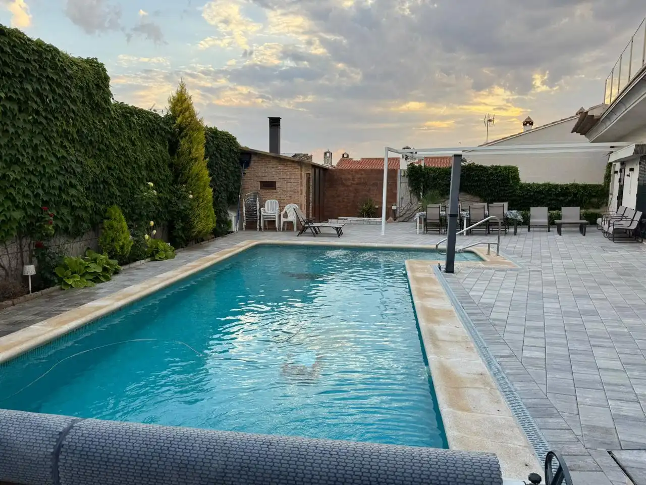 Swimming pool of Houses for sale in Hontecillas  with Air Conditioner, Private garden and Terrace