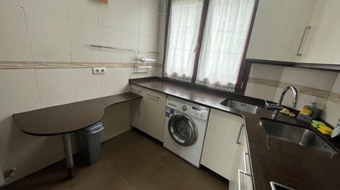Foto 2 de Piso en venta en Aperribai Kalea, Galdakao, Bizkaia