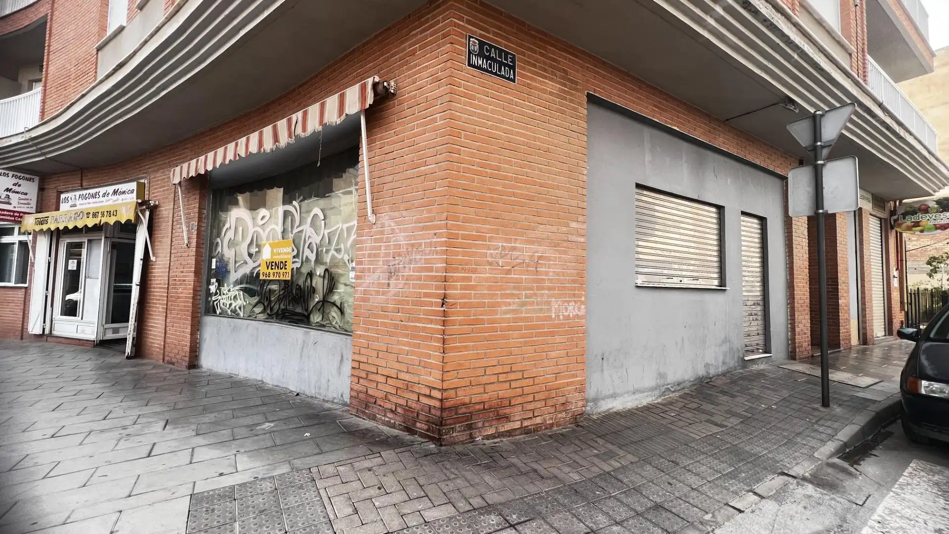 Local en venda a Plaza de Juan XXIII, Casco Antiguo