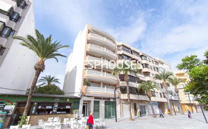 Vista exterior de Àtic en venda en Guardamar del Segura amb Aire condicionat i Terrassa