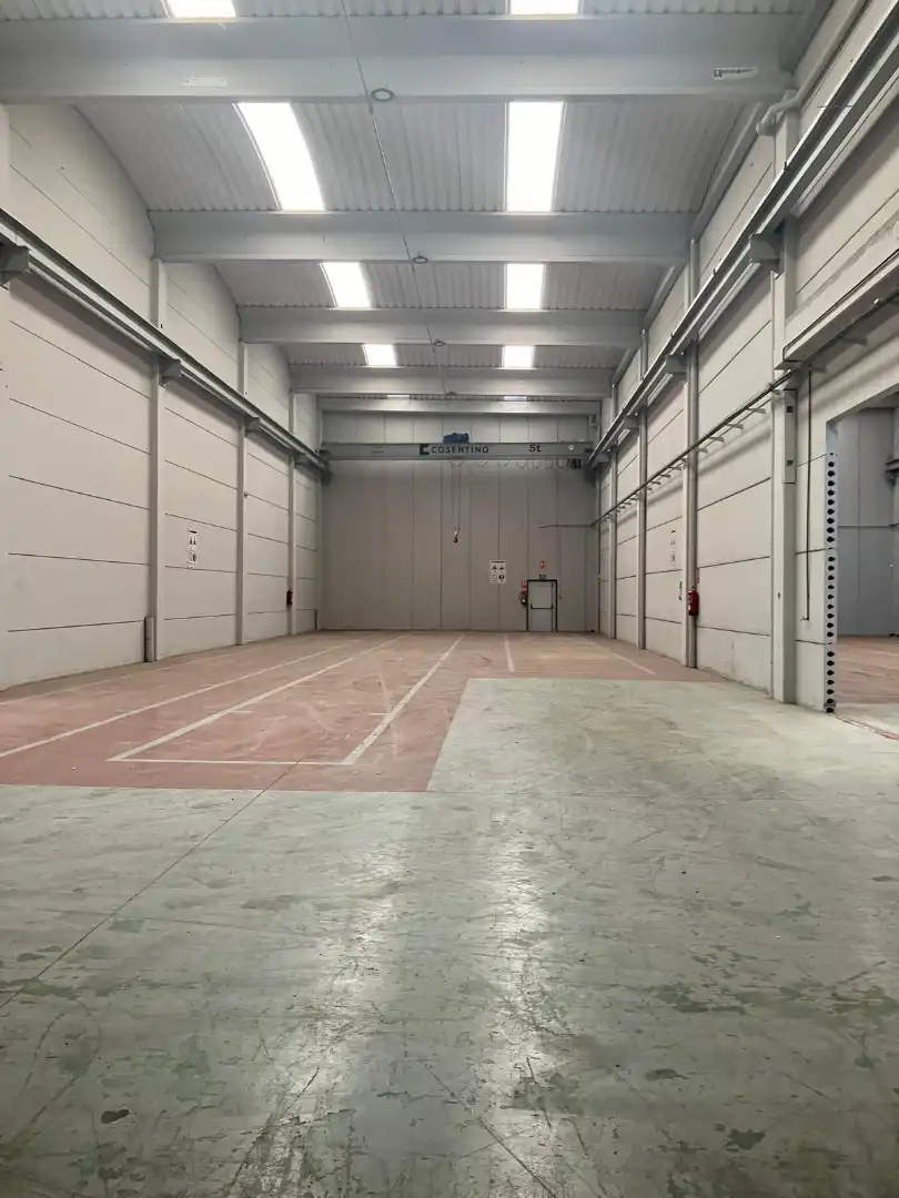 Industrial building with lift for sale in Carrer Unicef, imagen 4