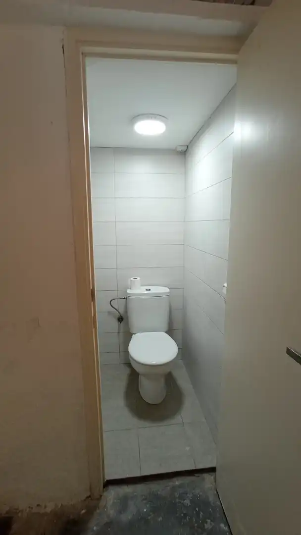 Commercial properties for rent in Plaça de l'Alzina, Pubilla Cases