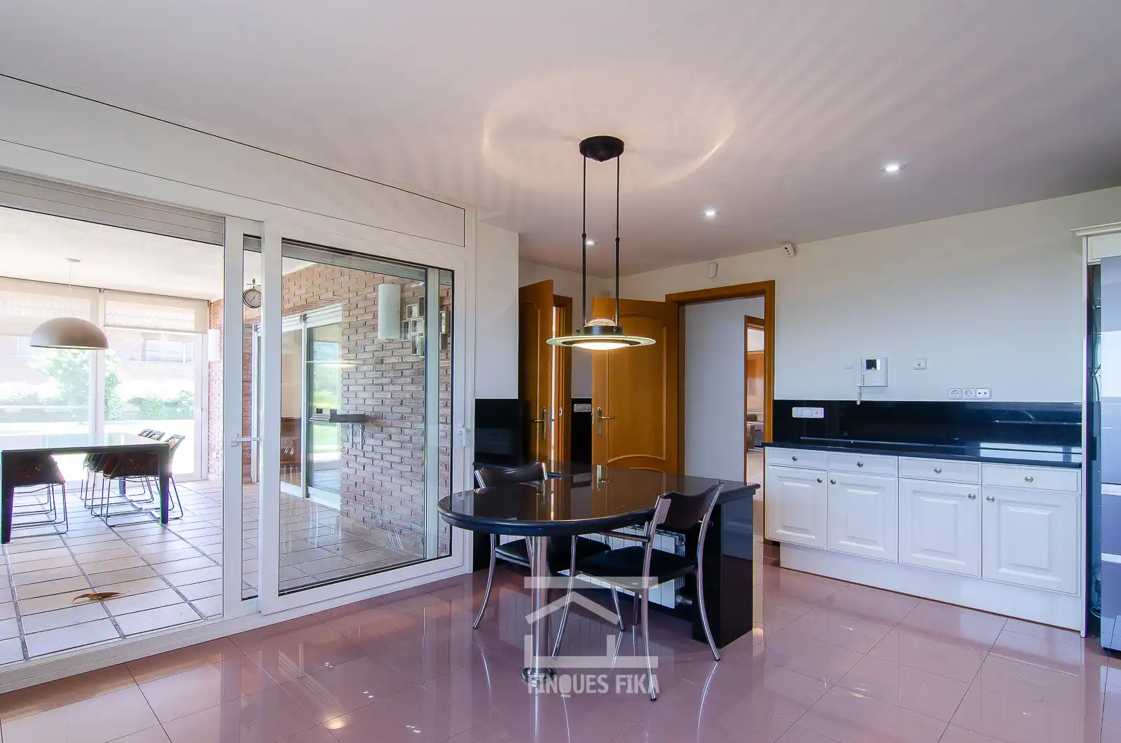 Cocina de Casa o chalet de alquiler con opción a compra en Argentona con Calefacción, Jardín privado y Terraza