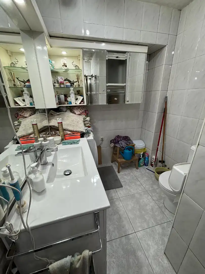 Baño de Piso en venta en A Coruña Capital  con Horno y Lavadora