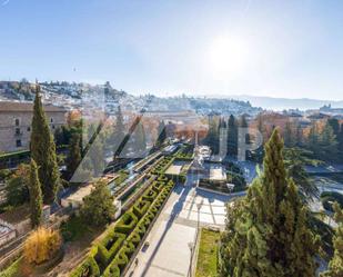 Jardí de Pis de lloguer en  Granada Capital amb Aire condicionat i Calefacció