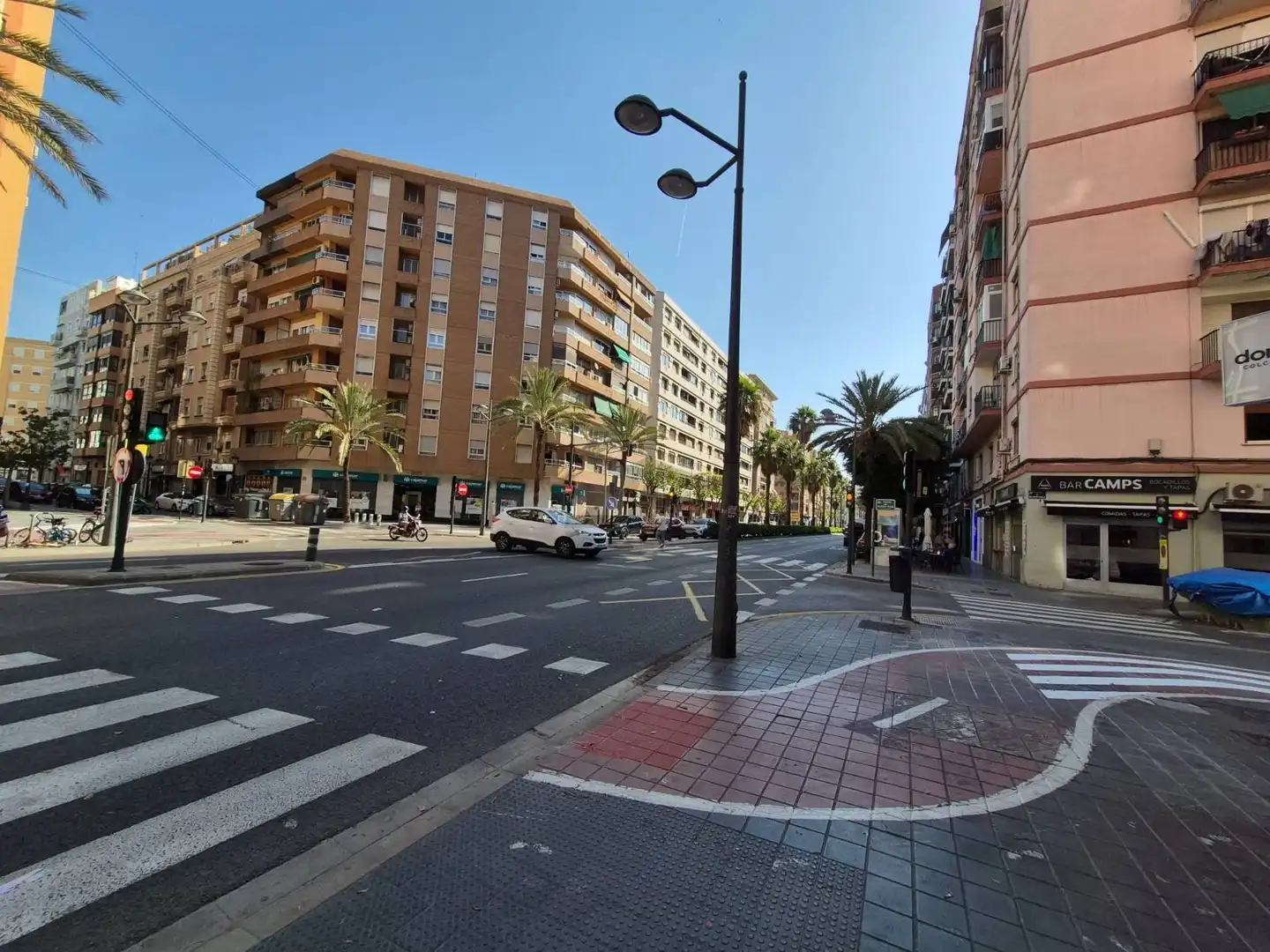Exterior view of Attic for rent in Valencia  with Air Conditioner, Parquet flooring and Terrace